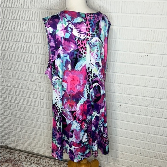 Venus Floral V-Neck Dress with Jewel Accent Y2K Style - Picture 2 of 4